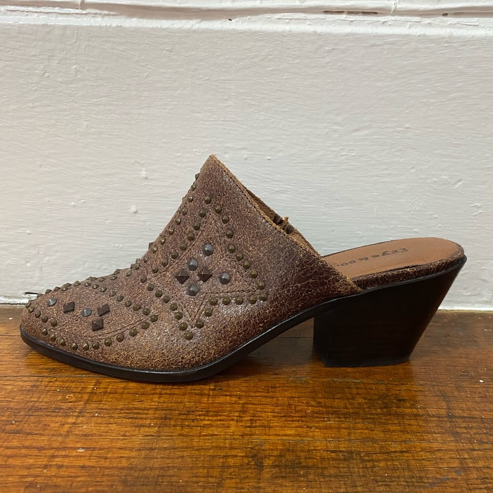 Frye & Co. Womens Phoenix Heeled Studded Mule Shoes, Chocolate US 7.5 EUC